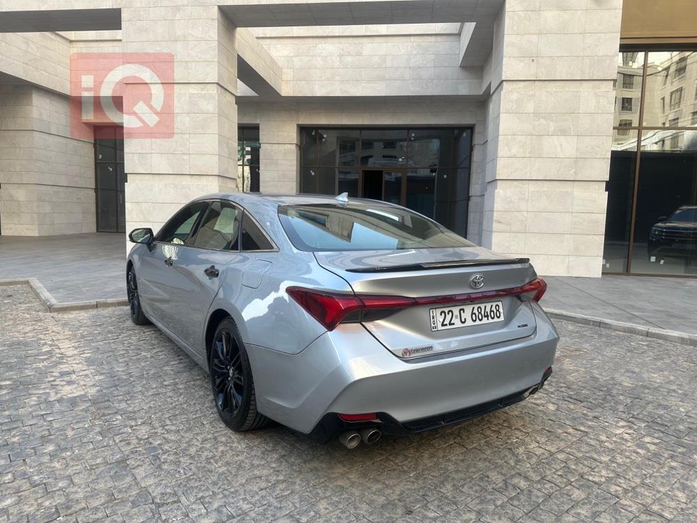 تويوتا أفالون